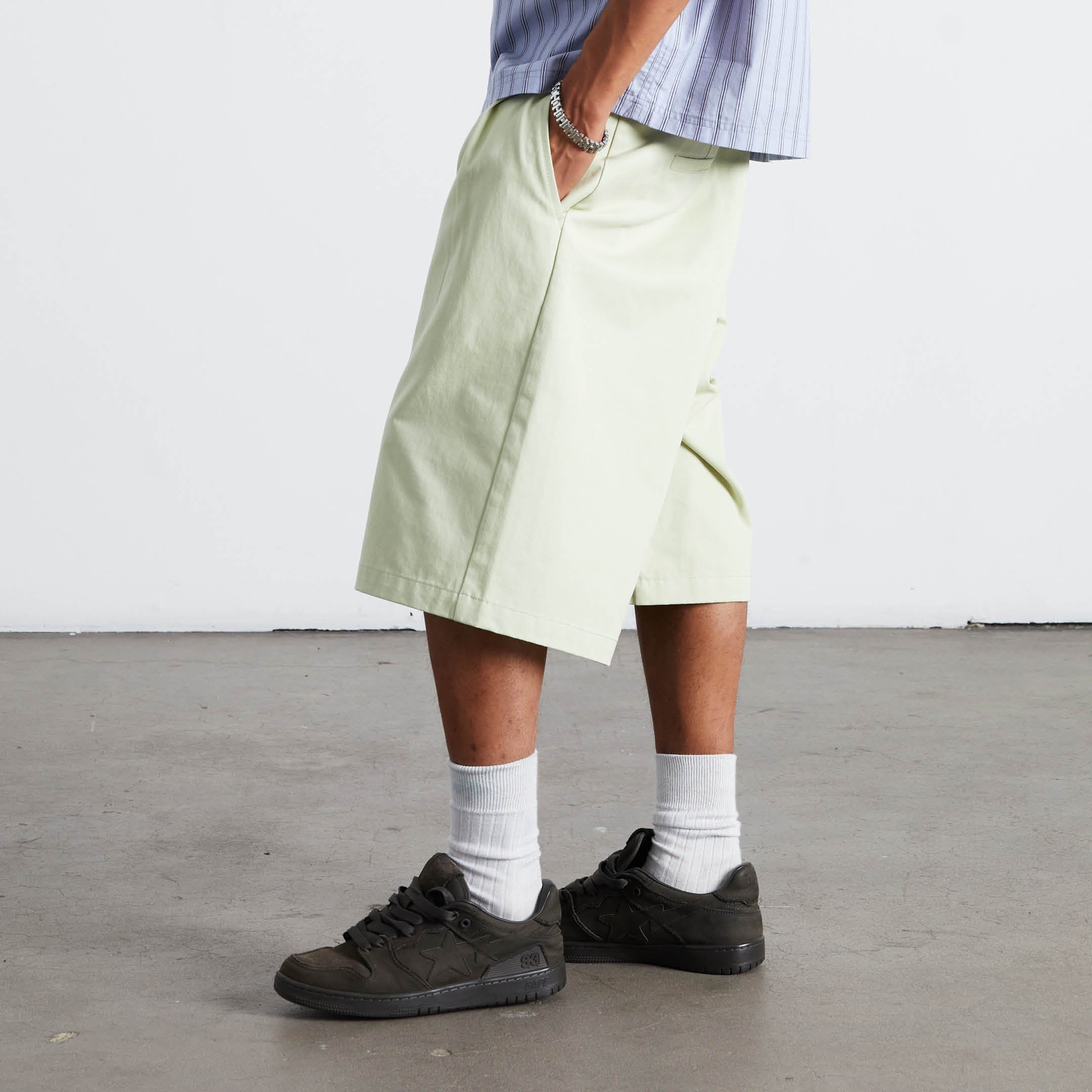 1016-sorta-long-chino-short-36.jpg Sorta Long Chino Short