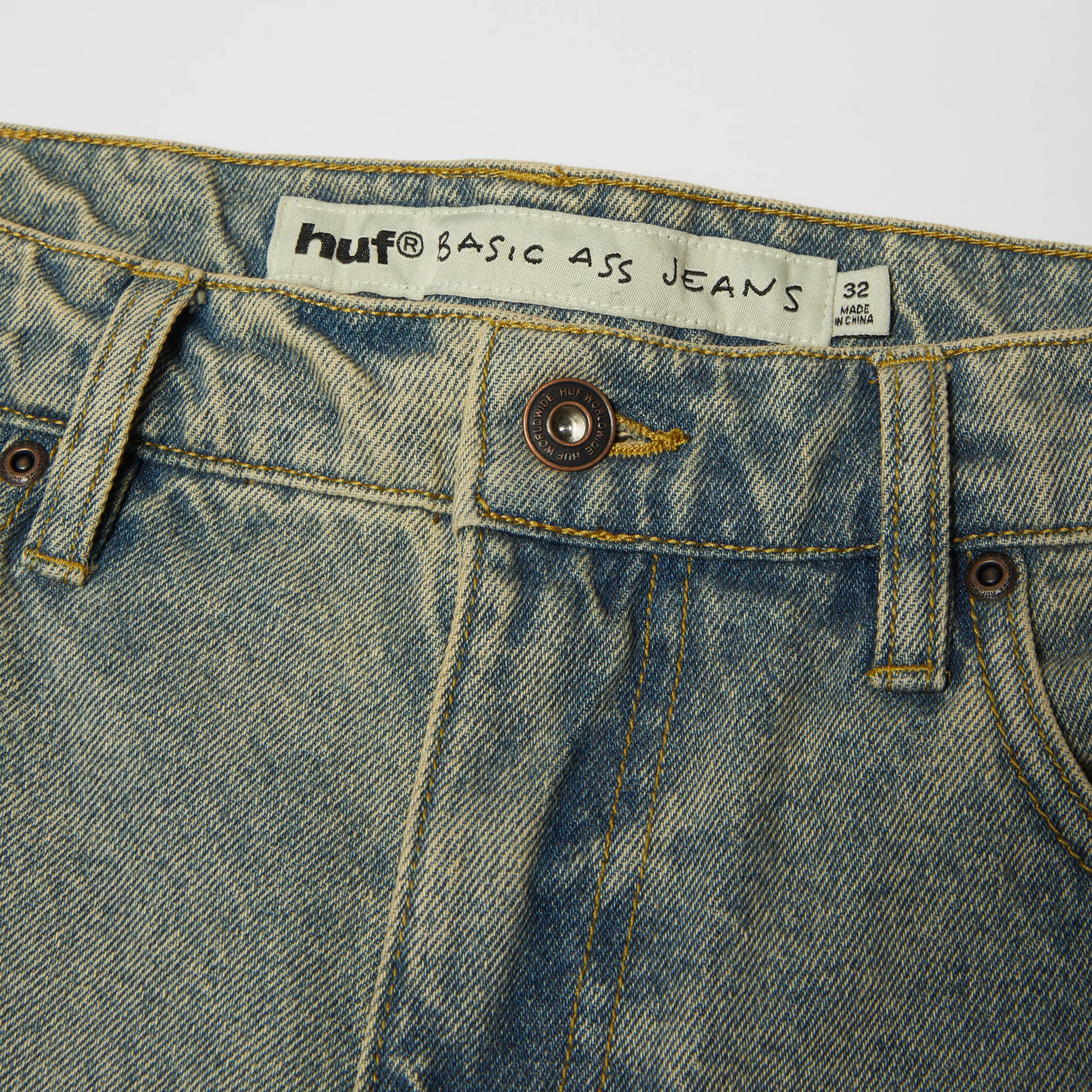 186-basic-ass-jeans-39.webp Basic Ass Jeans