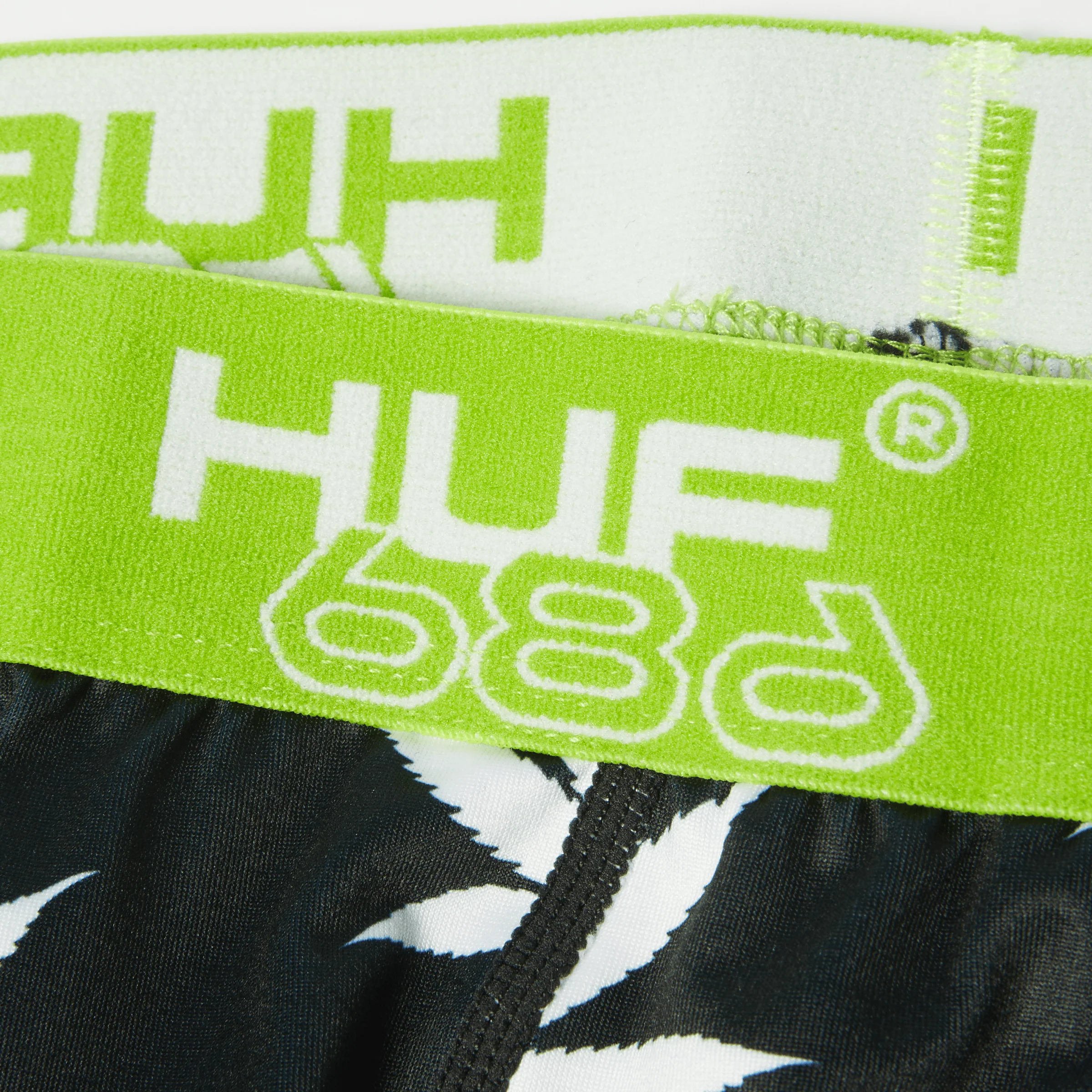 3359-huf-x-686-plantlife-base-layer-bottom-4.webp HUF x 686 Plantlife Base Layer Bottom