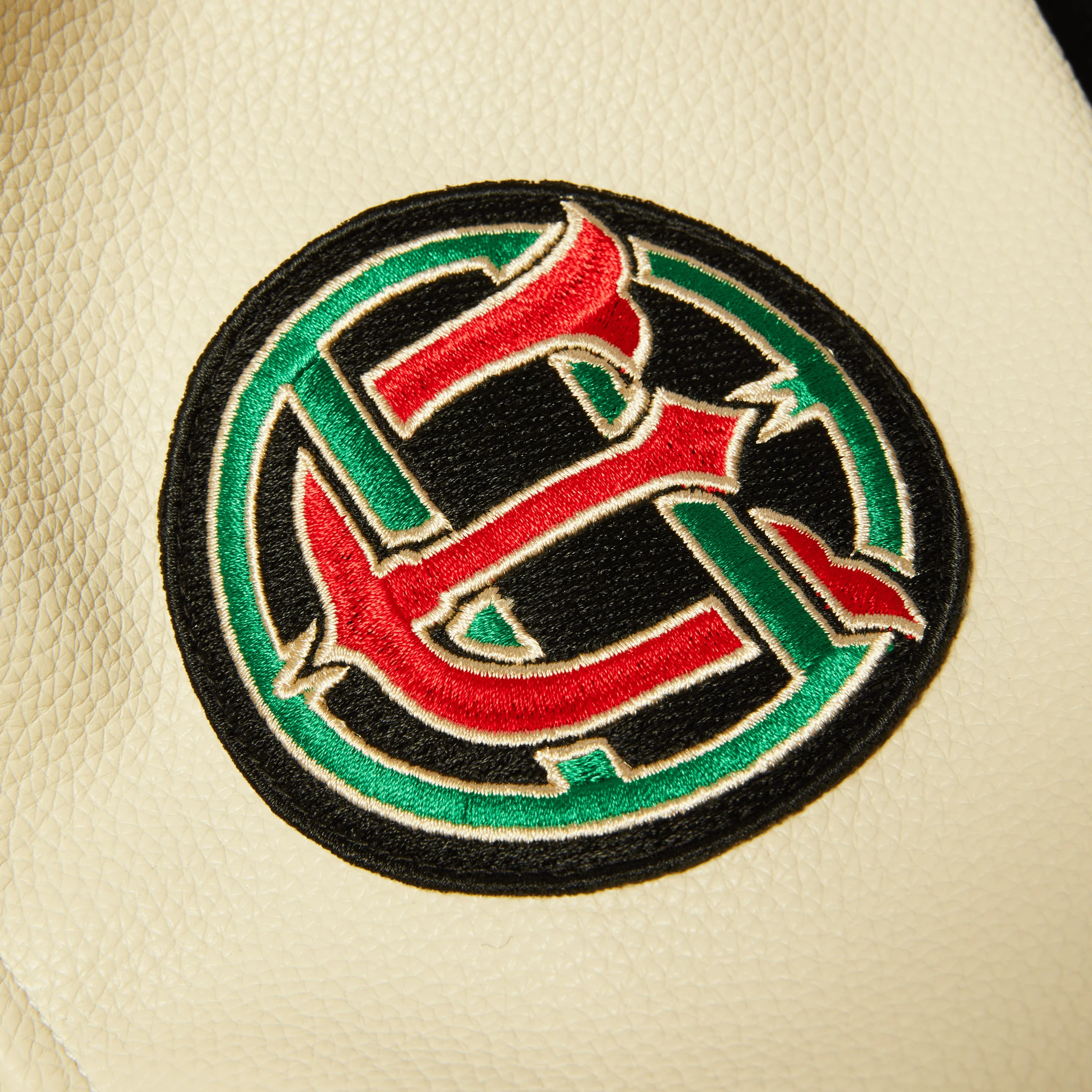 3391-huf-x-evisen-stadium-logo-jacket-8.webp HUF x Evisen Stadium Logo Jacket