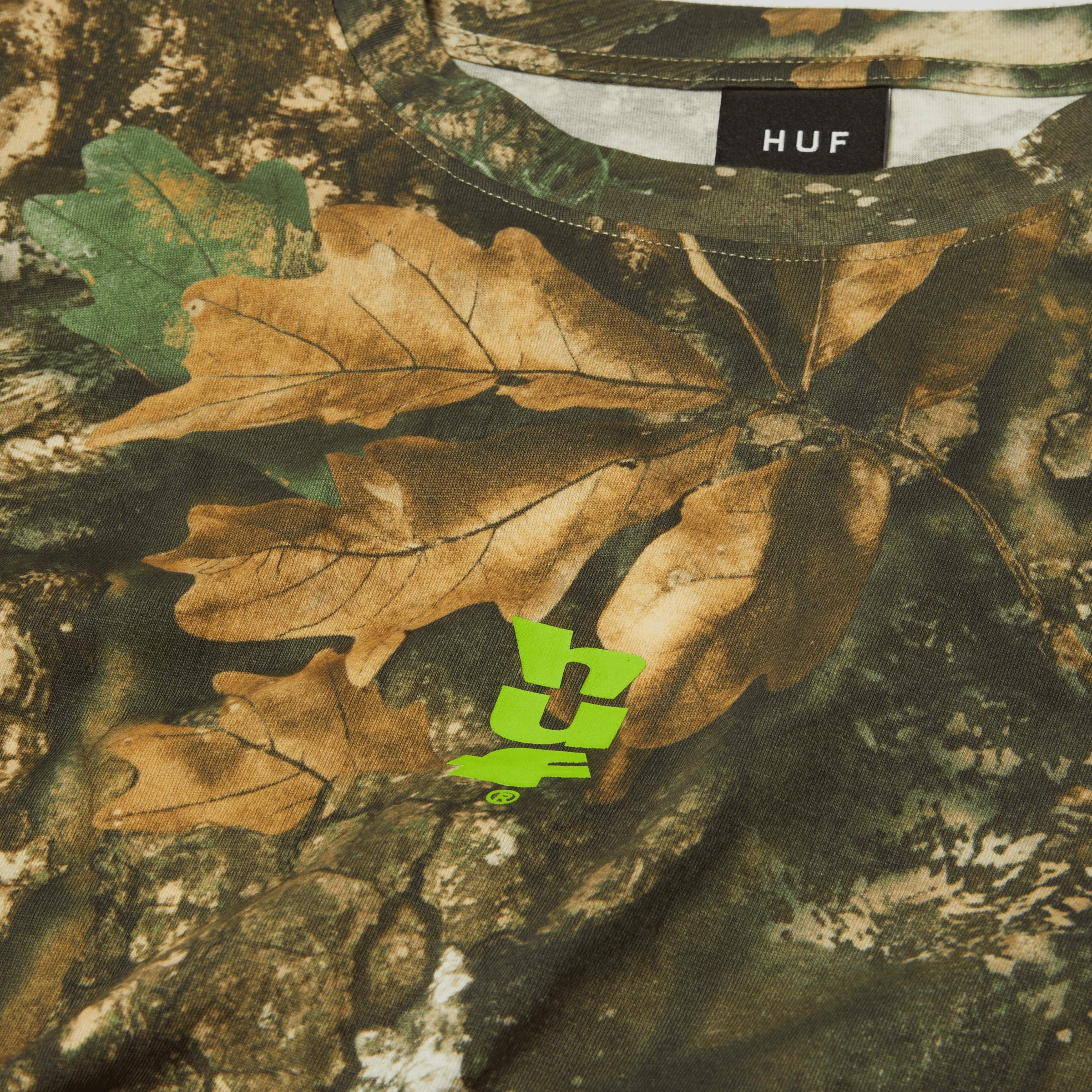 3717-realtree-megablast-long-sleeve-t-shirt-4.webp Realtree Megablast Long Sleeve T-Shirt