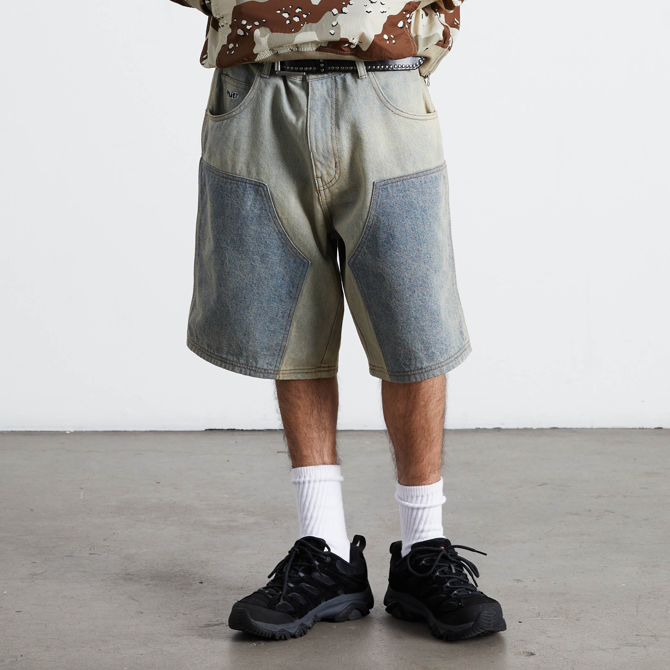 795-kinda-loose-double-knee-short-27.jpg Kinda Loose Double-Knee Short